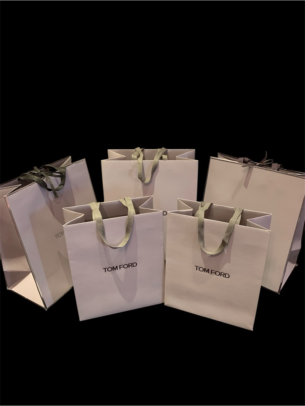 🌹TOM FORD🌹4 GORGEOUS SHINY SILVER GIFT BAGS WITH TIES.
